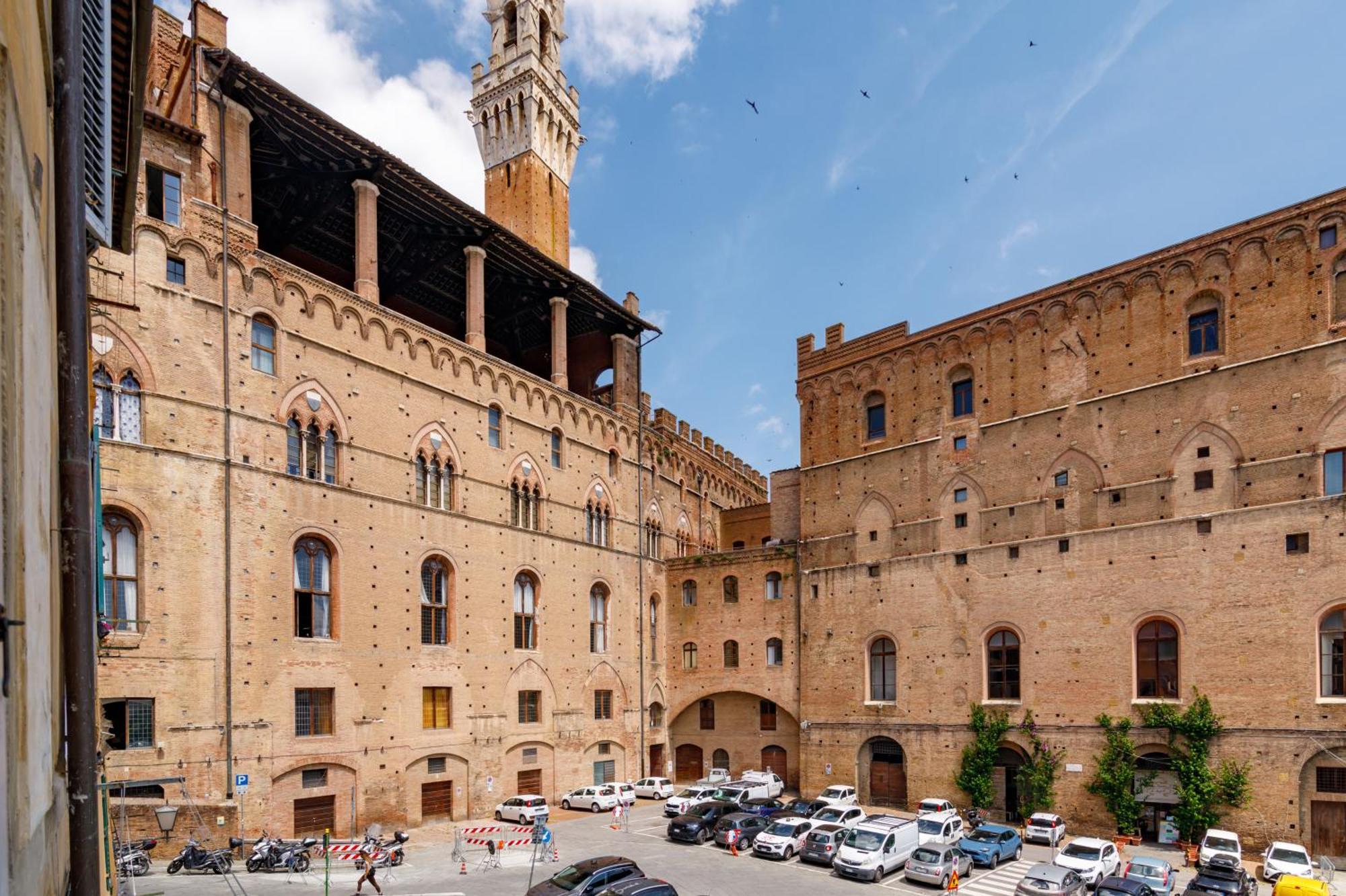 Apartamento Charme Centro Storico Siena Exterior foto
